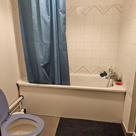 Apartment Dortoir 3 Lits Proche De La Gare De